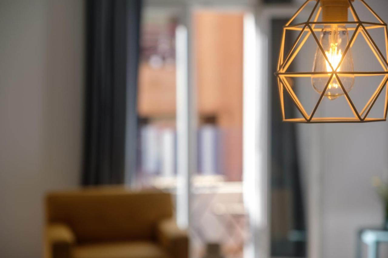Bright, Brand New & Very Comfortable Apartment バレンシア エクステリア 写真