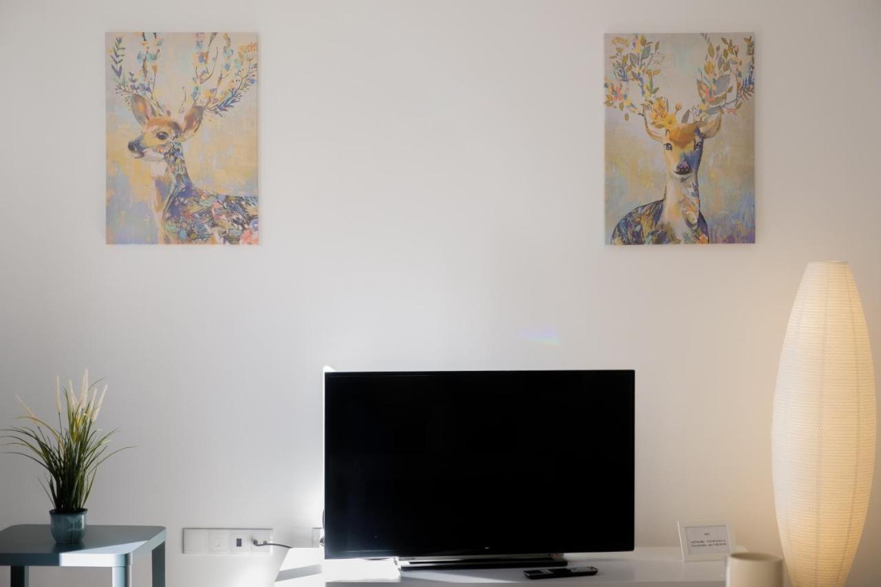 Bright, Brand New & Very Comfortable Apartment バレンシア エクステリア 写真