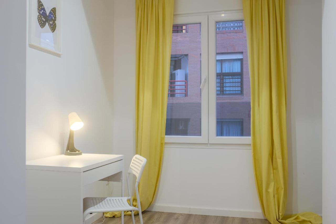 Bright, Brand New & Very Comfortable Apartment バレンシア エクステリア 写真